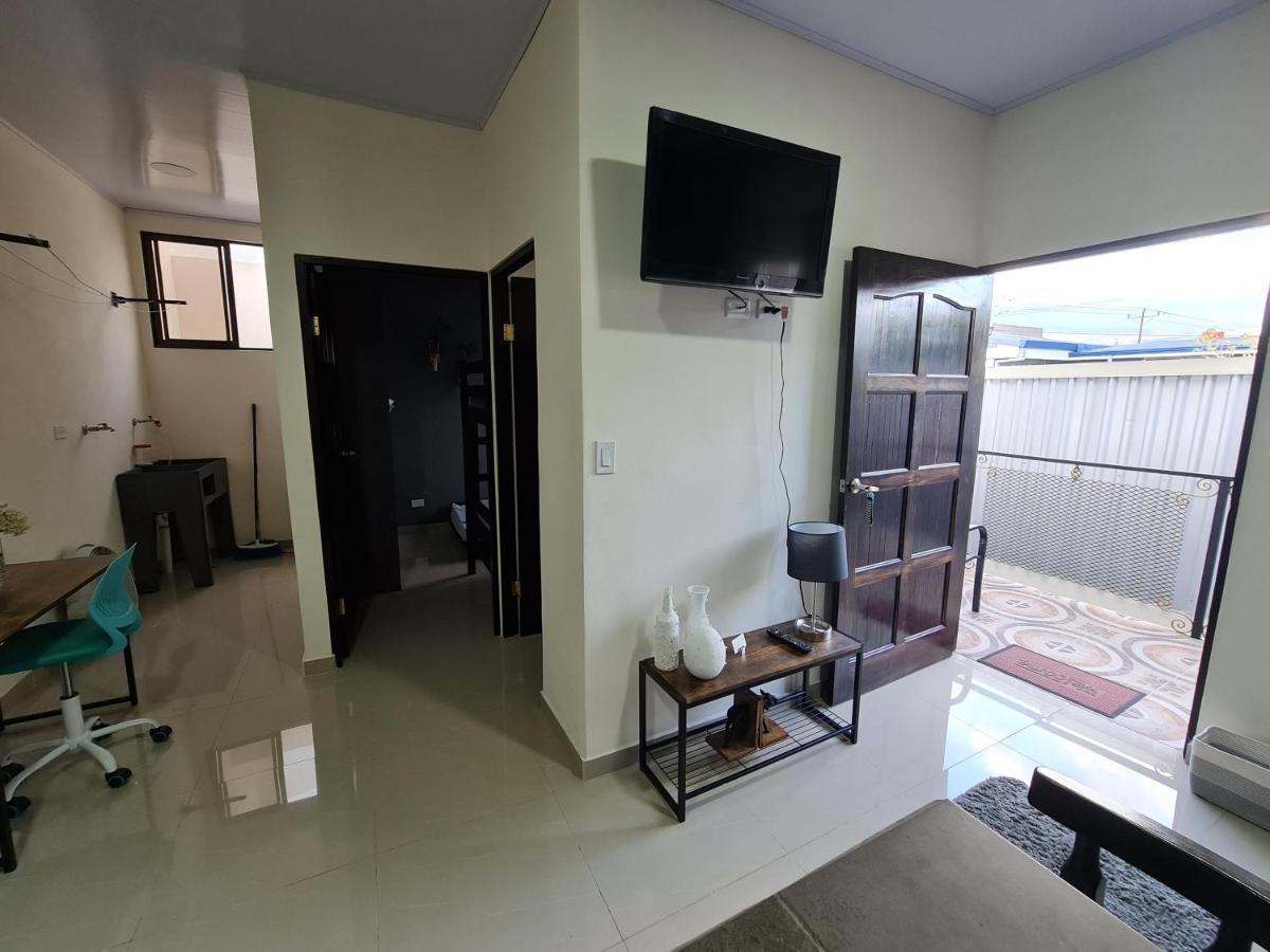 Apartamentos Ave Del Paraiso Alajuela ภายนอก รูปภาพ